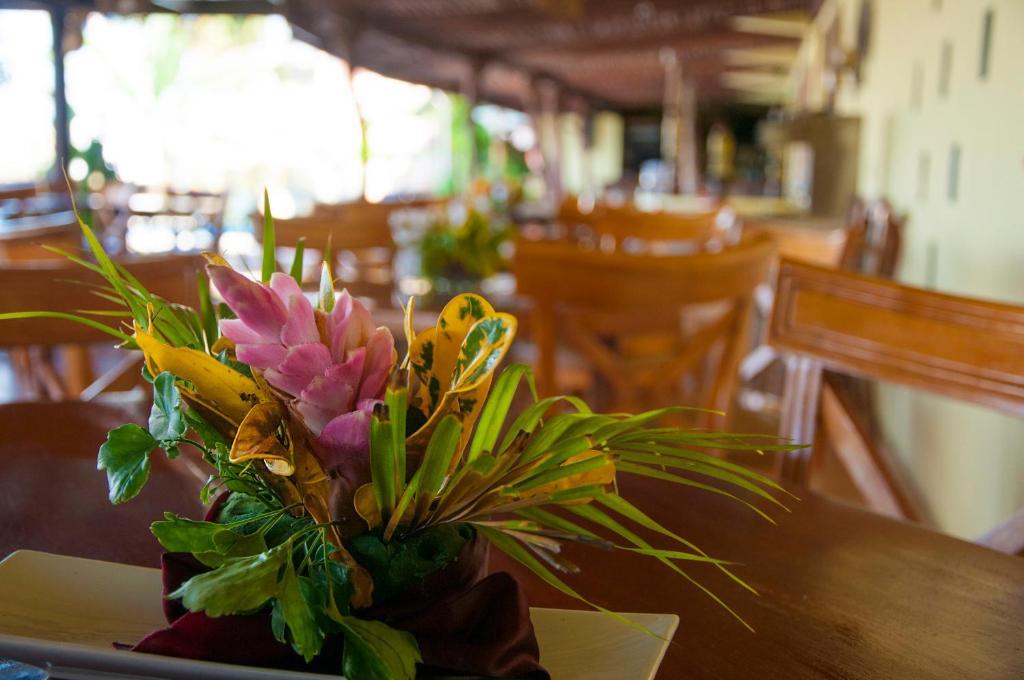Cahal Pech Village 3*