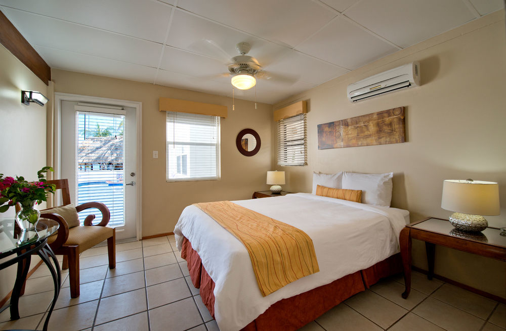 Mata Rocks Hotel 3*