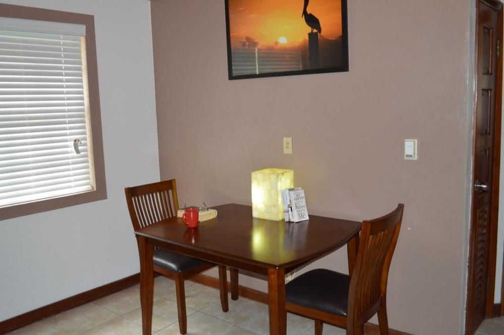 Ambergris House Apartment *