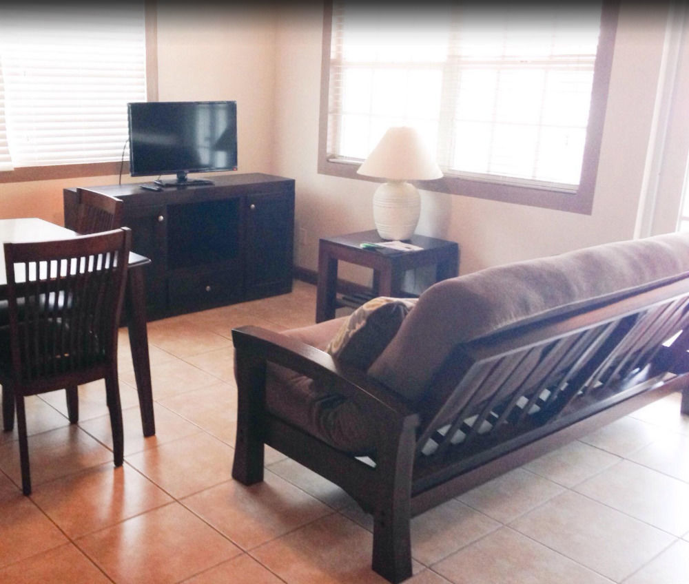 Ambergris House Apartment *