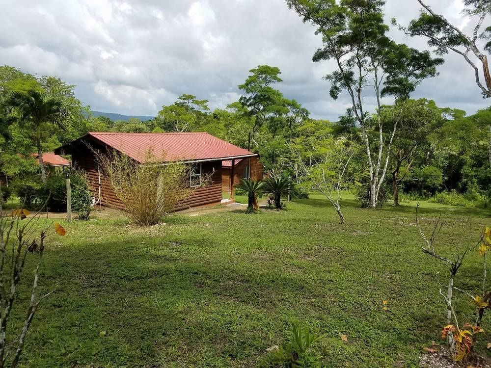 The Log Cab-inn 3* San Ignacio