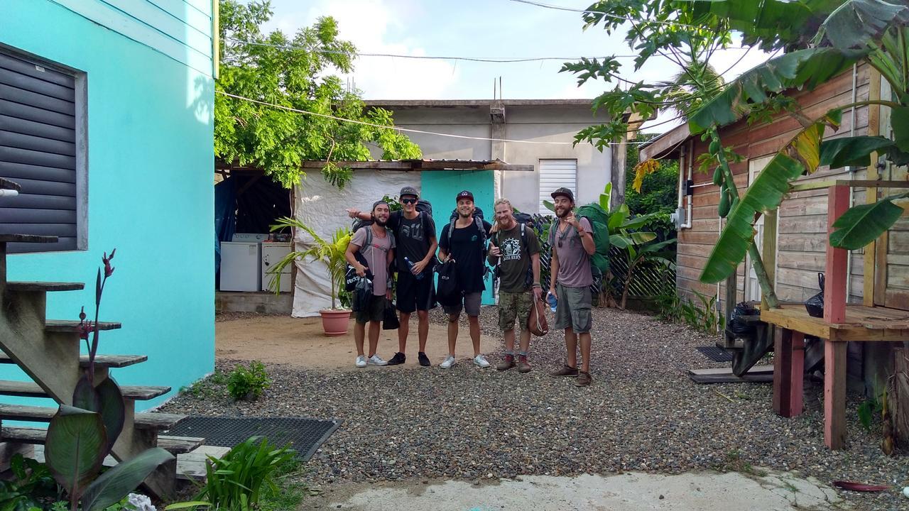 Placencia Hostel Hostel *