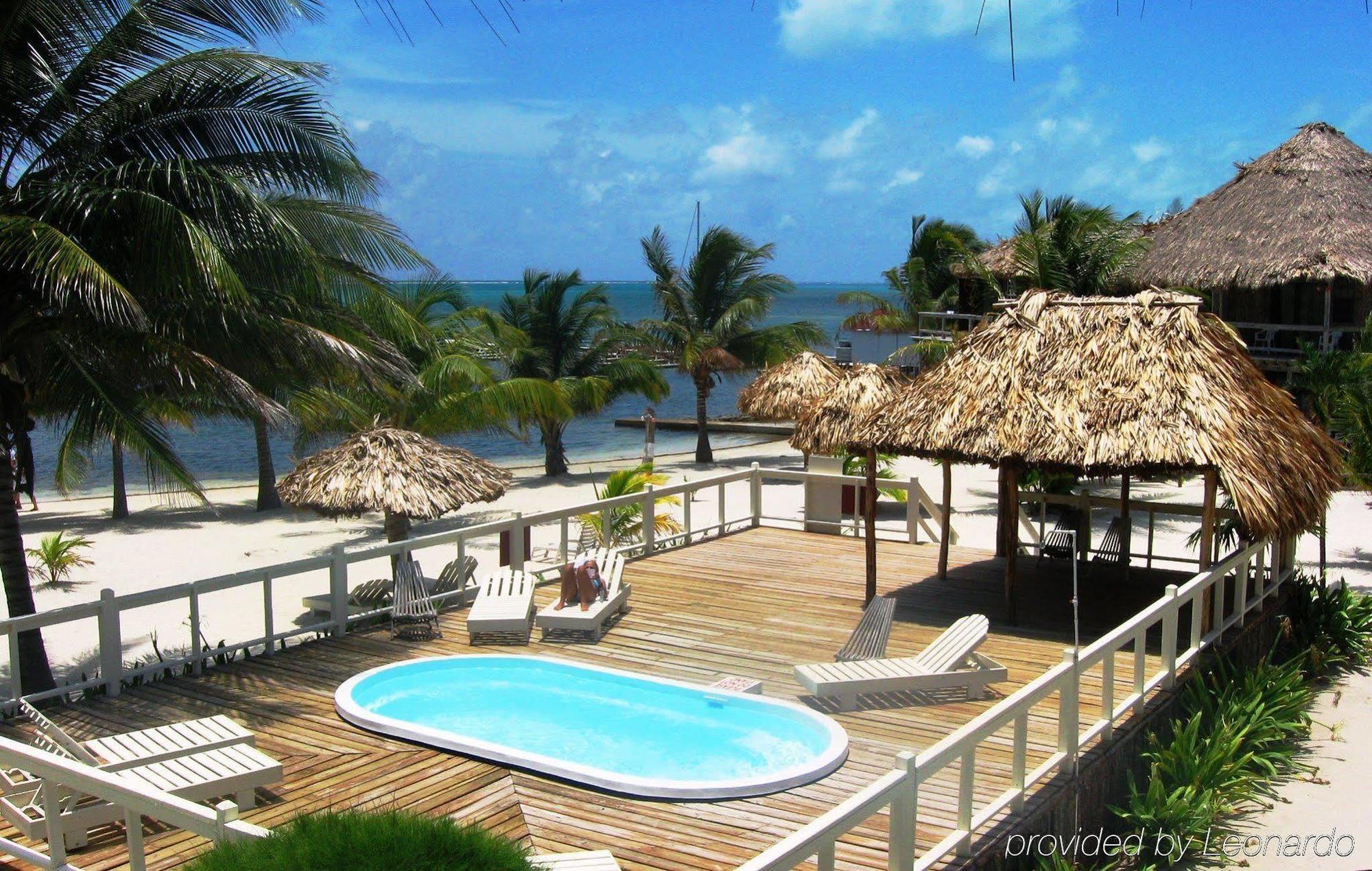Resort Exotic Caye 3*