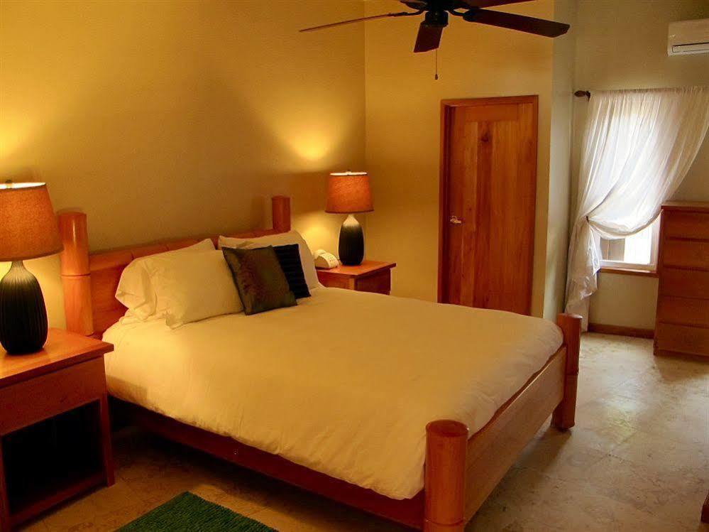 Villa Indigo Homes San Pedro (Ambergris Caye)