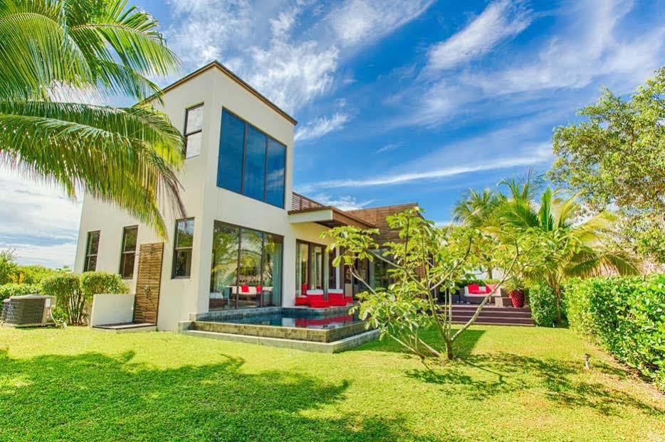 Villa Wild Orchid Belize *