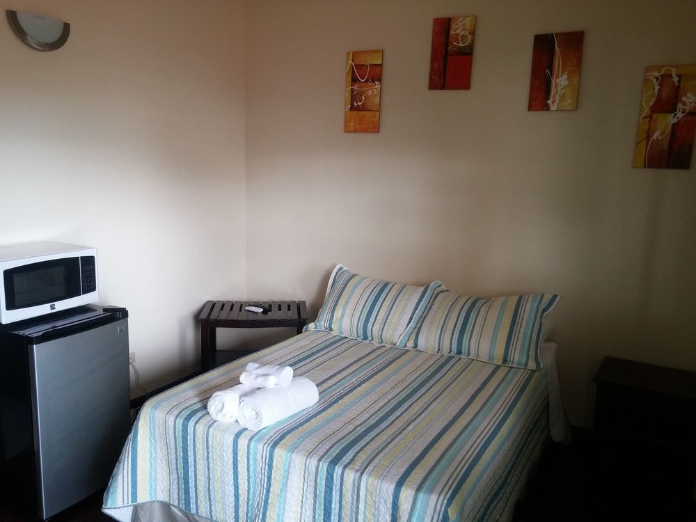 Serenade 3* Placencia