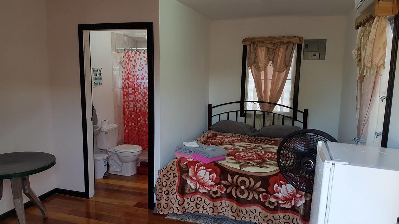 Sandpiper Beach Cabanas Holiday home Dangriga
