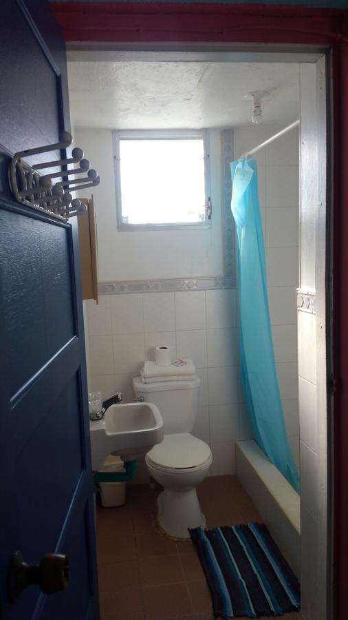 Waterfront Seaside Guest House * Corozal