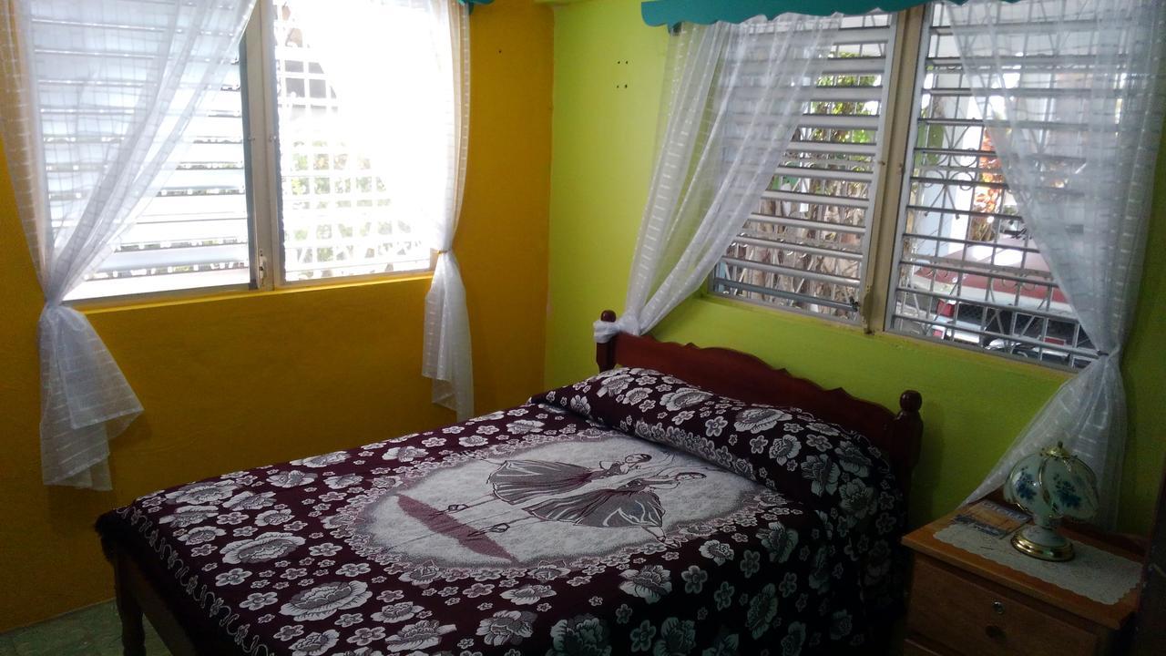 Waterfront Seaside Guest House Corozal