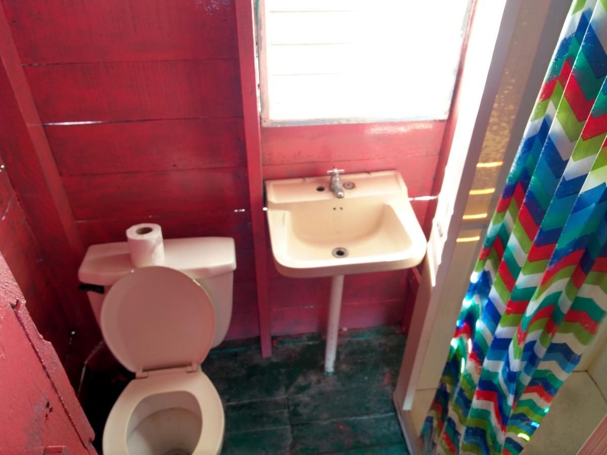 Ignacio's Beach Cabins * Caye Caulker