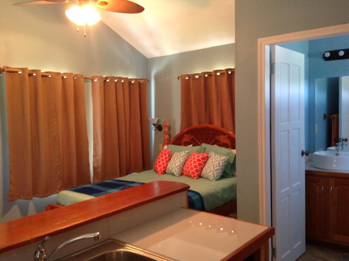 Tilt-ta-dock Belize 3*