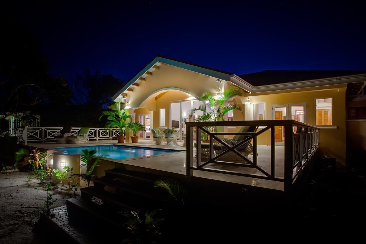 Naia And Resort *