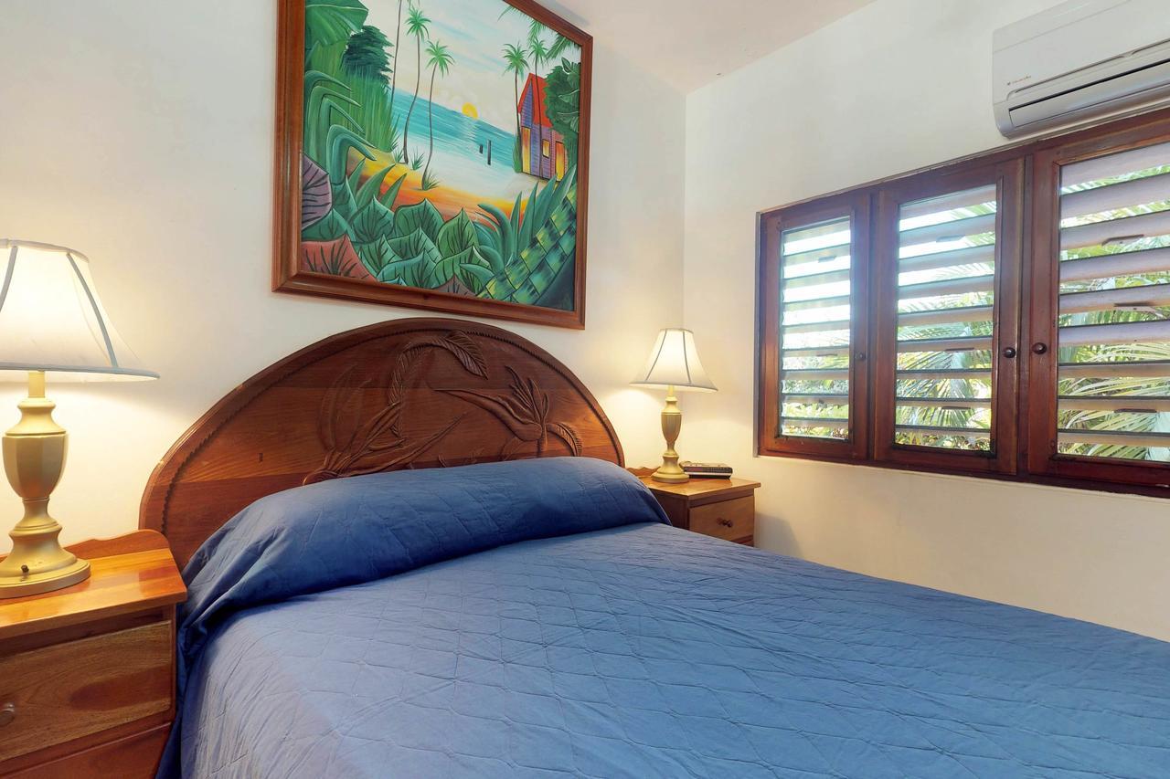Caribe Island 1 Bedroom #20 Apartment *