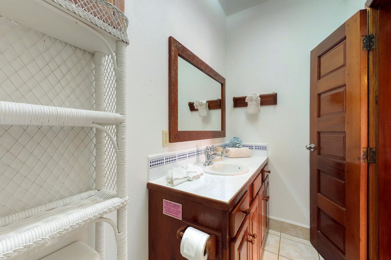 Caribe Island Studio #2 * Belize City