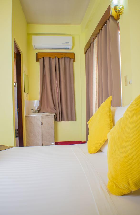 Belcove & 2* Belize City