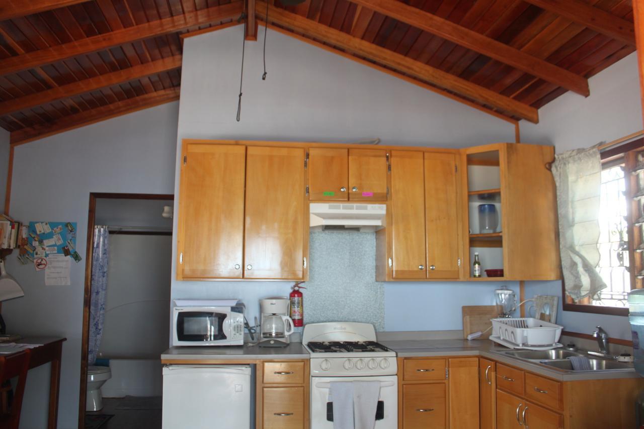 Sandpiper Beach Cabanas * Dangriga