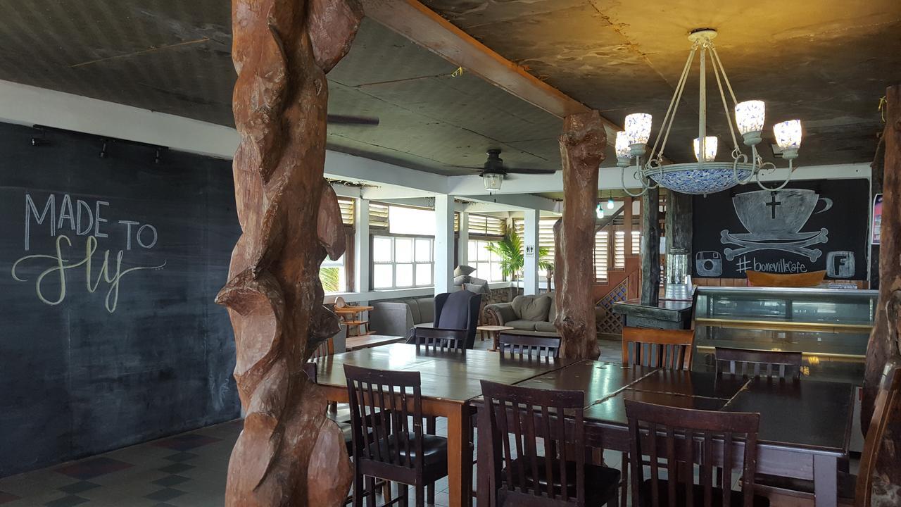 Hotel The Sea Front Punta Gorda