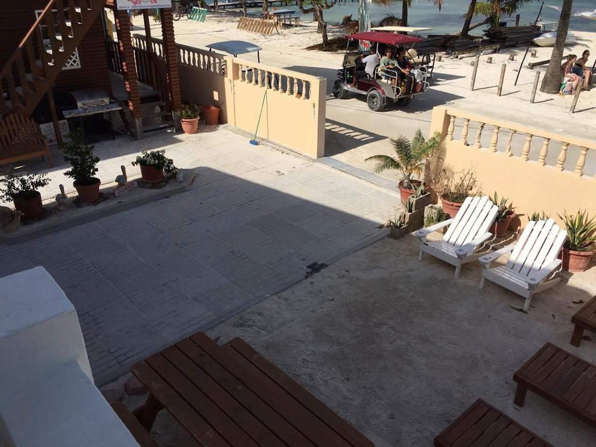 Blue Wave Caye Caulker