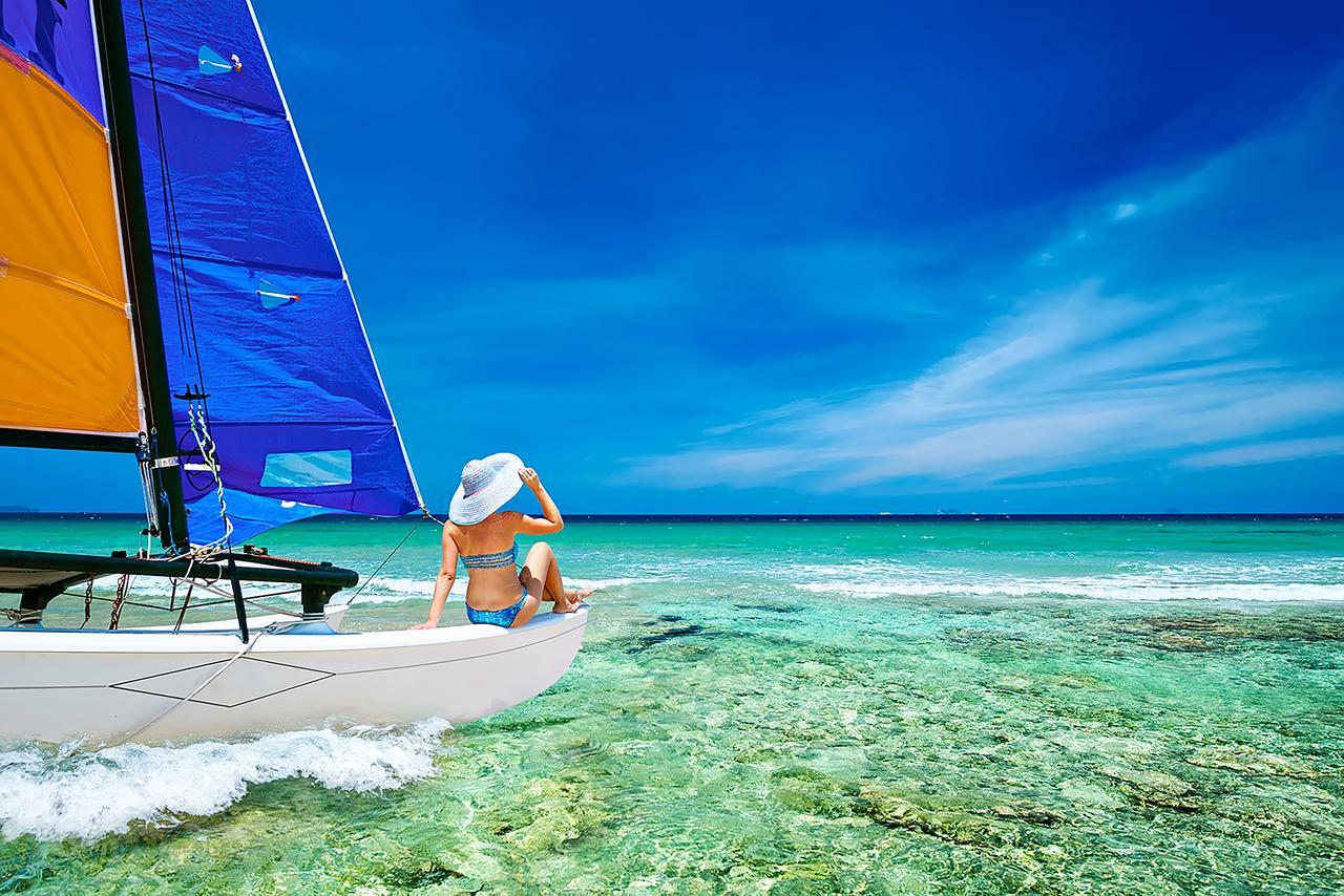 Pelican Reef Resort *
