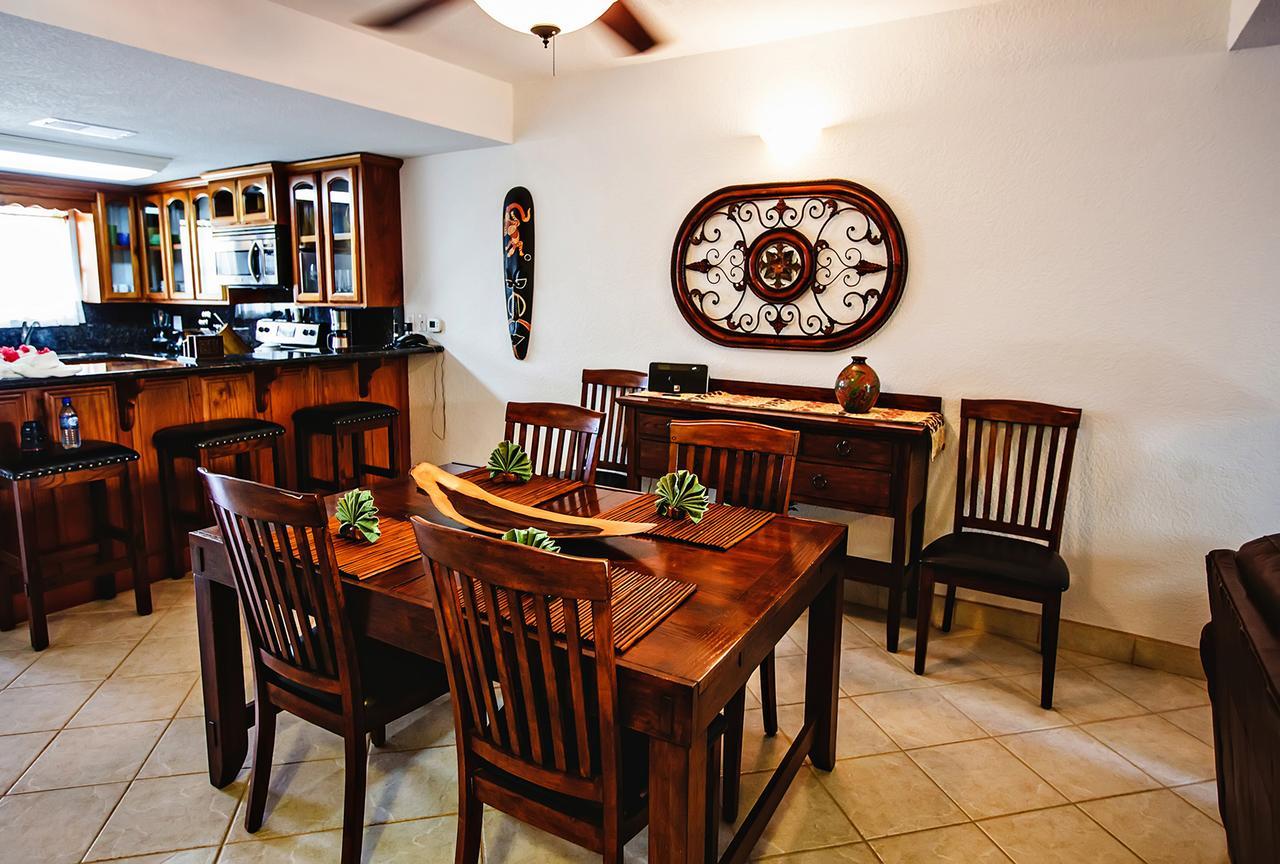 Pelican Reef Resort *