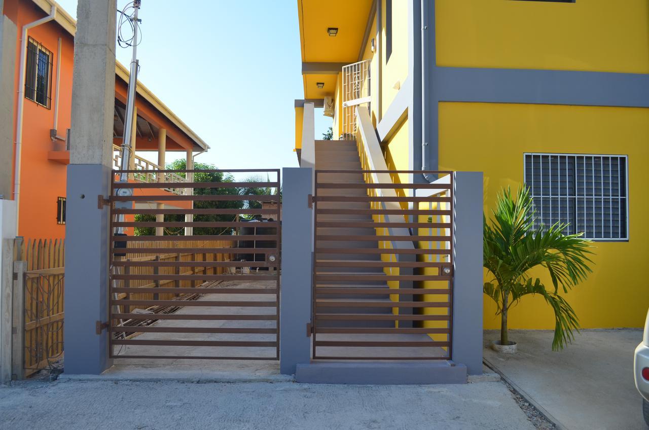 Apartment Khalkob's Estate Placencia