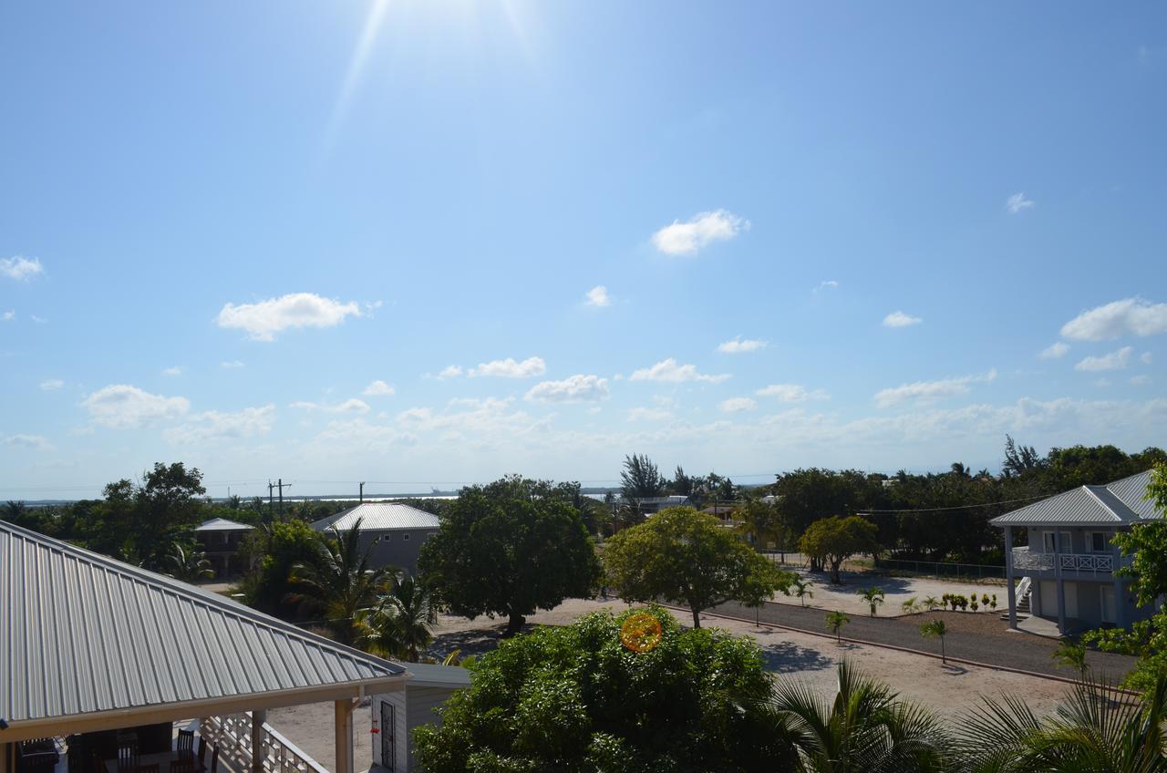Khalkob's Estate * Placencia