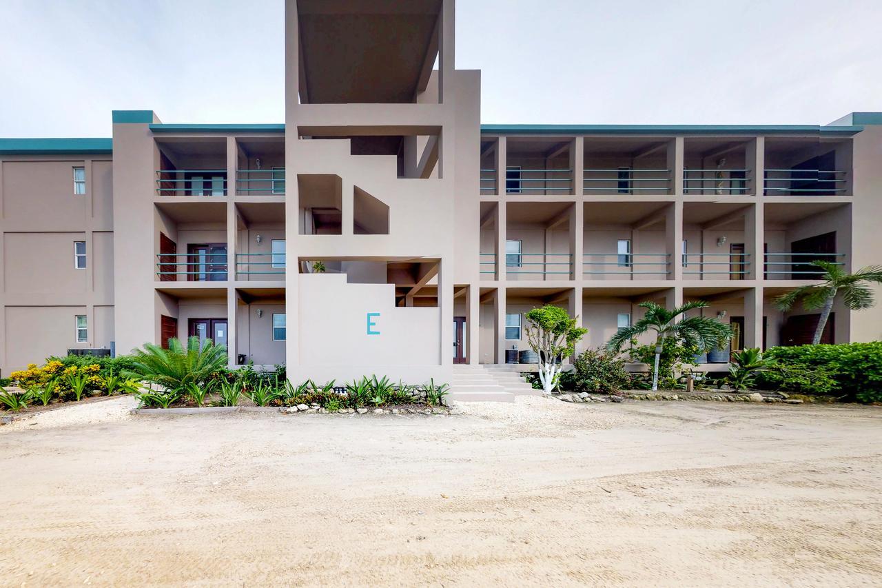 E303 Mara Laguna San Pedro (Ambergris Caye)