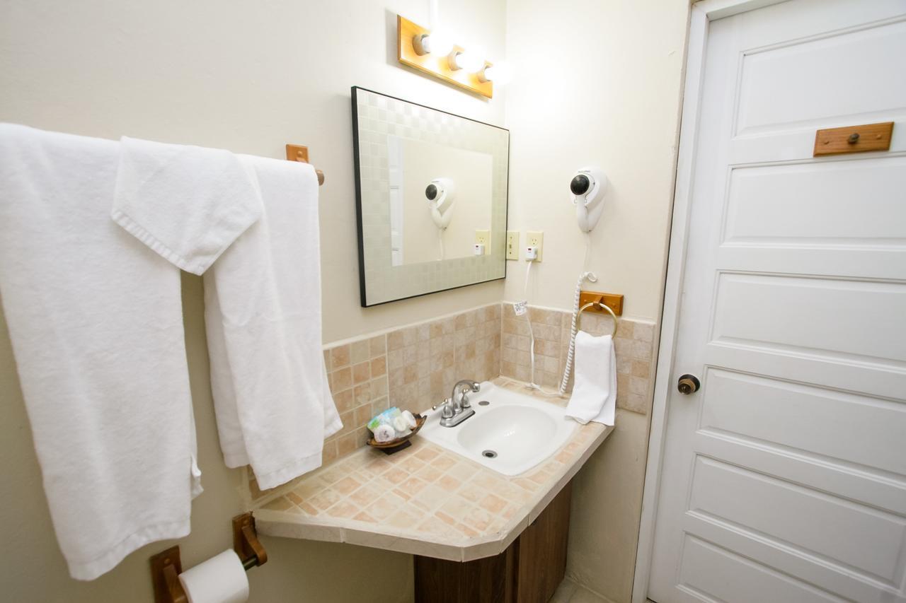 Jan's Hotel Caye Caulker