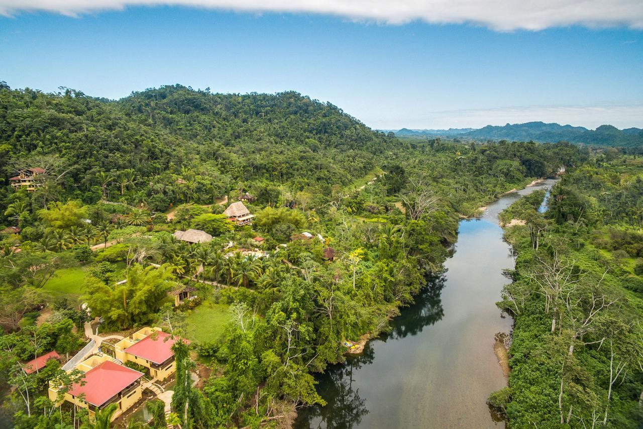 Resort Sleeping Giant Rainforest