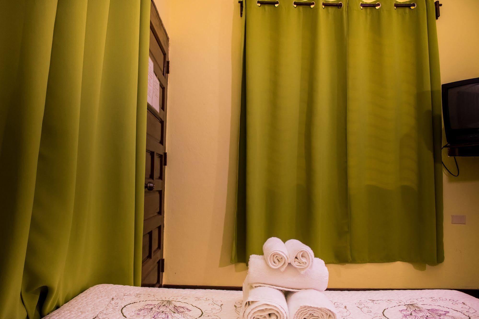 Serenade Hotel Placencia