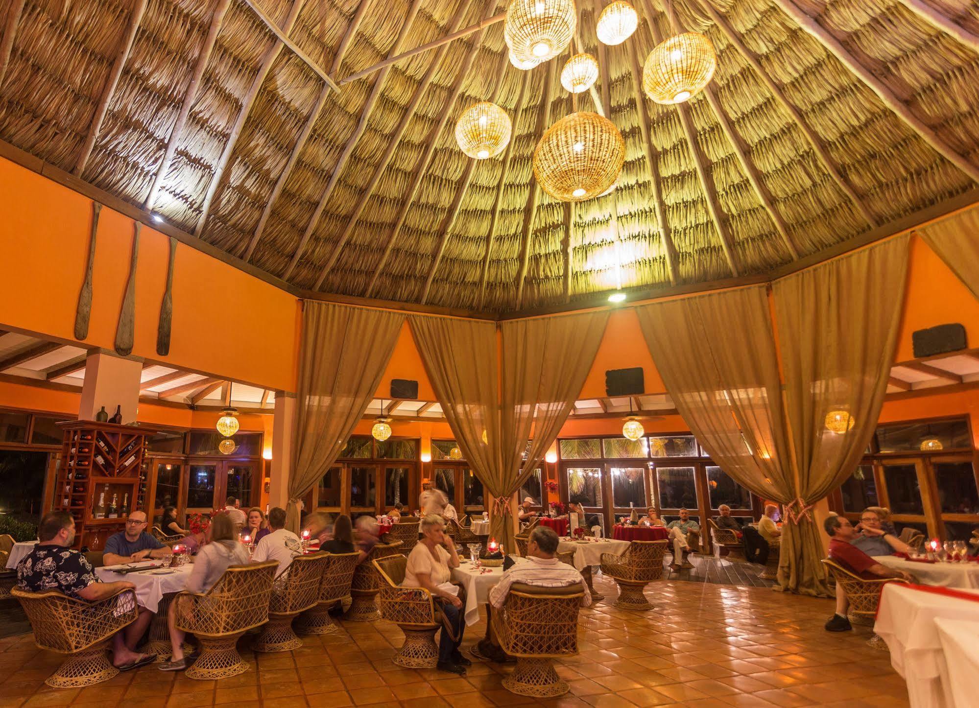 Resort Almond At Jaguar Reef 4*