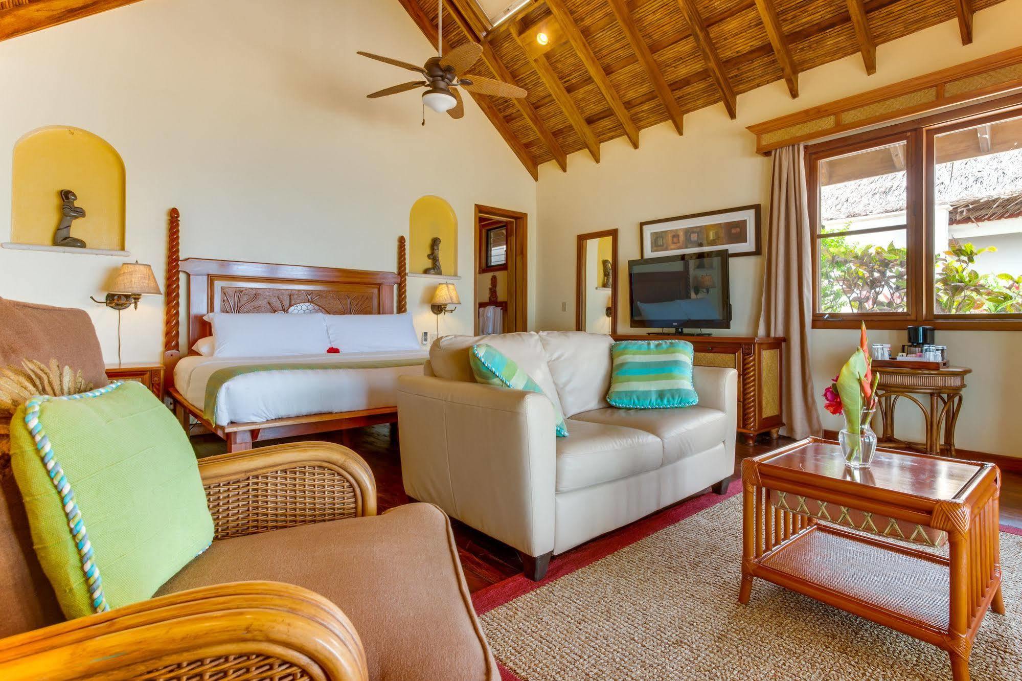 Almond At Jaguar Reef Resort Hopkins