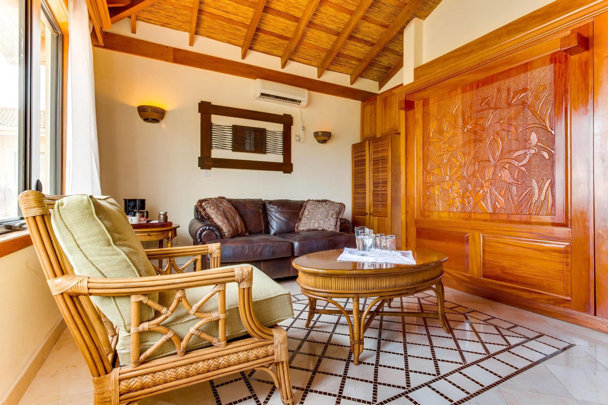 Resort Almond At Jaguar Reef 4*