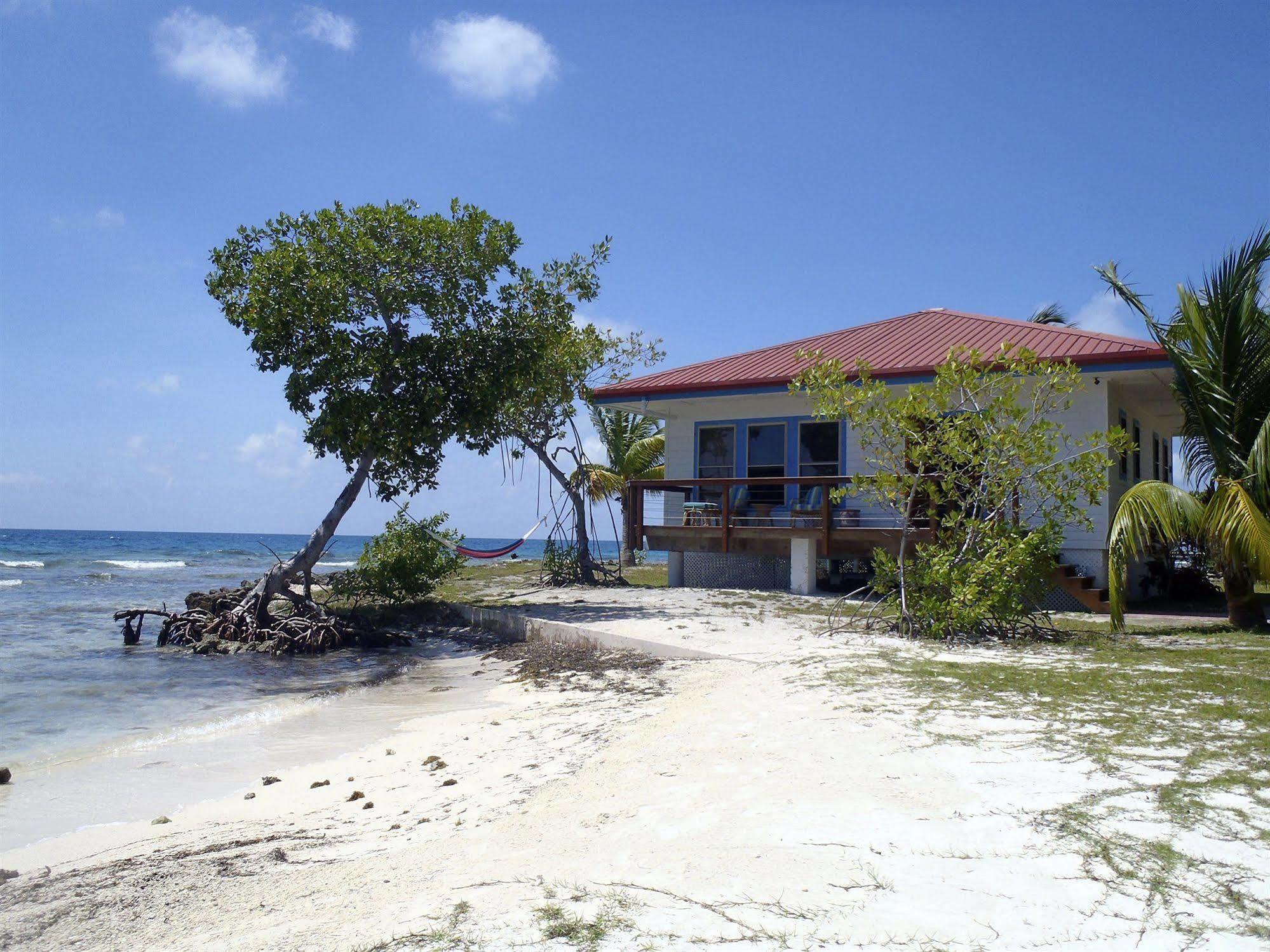 Hatchet Caye Island (adults Only) Resort 4*