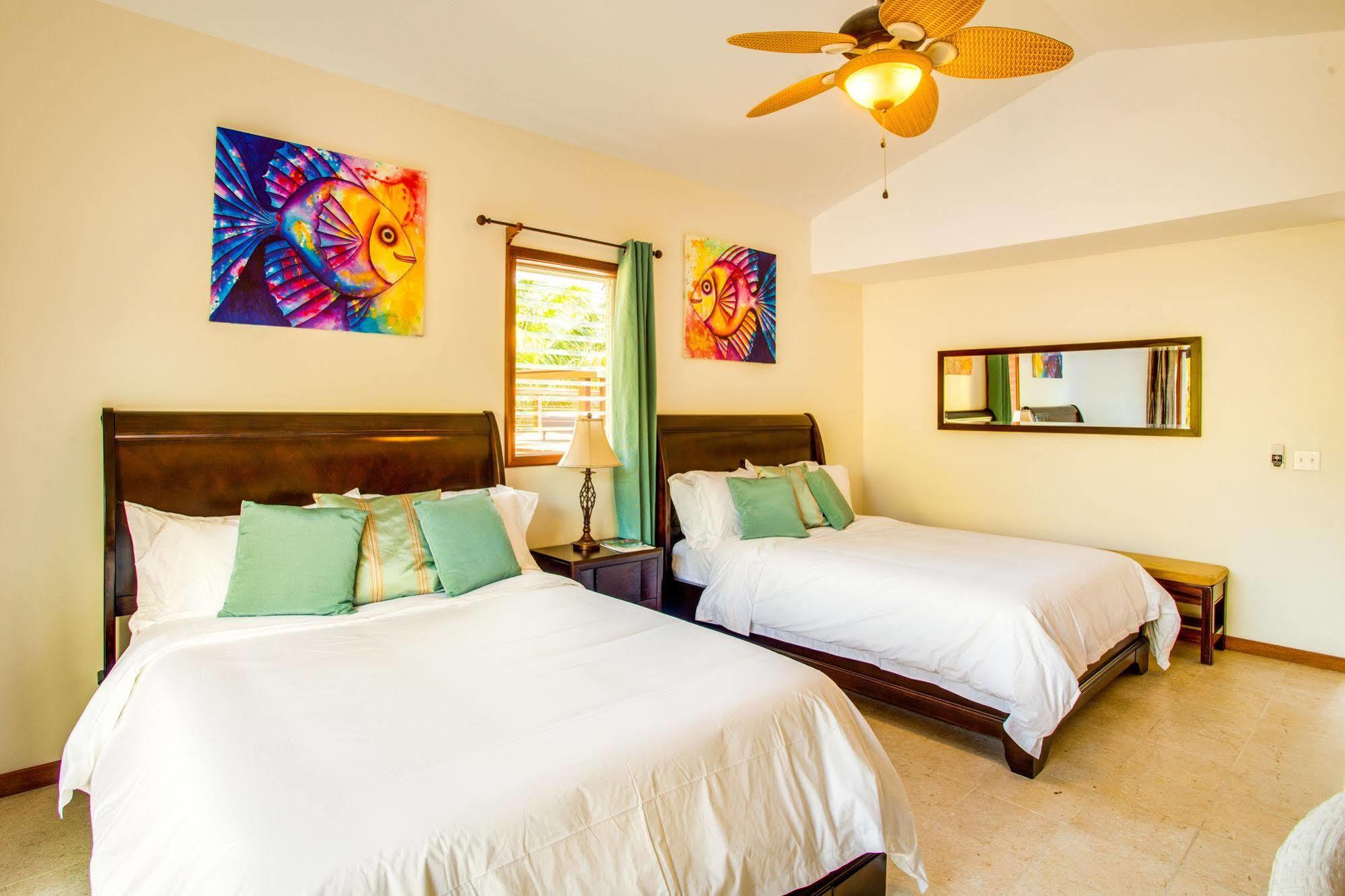 Hatchet Caye Island (adults Only) Resort