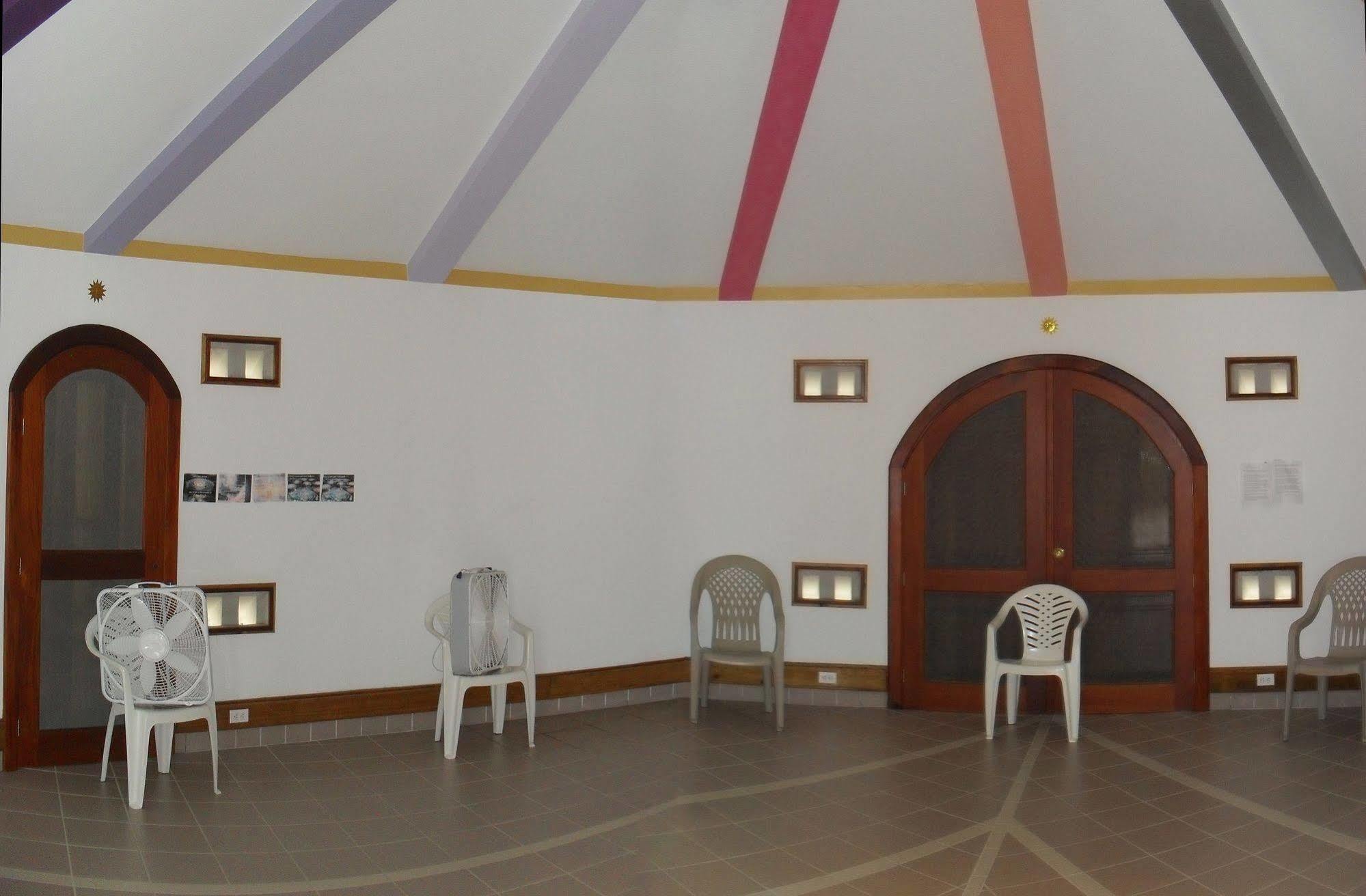 Michelo 3* Placencia