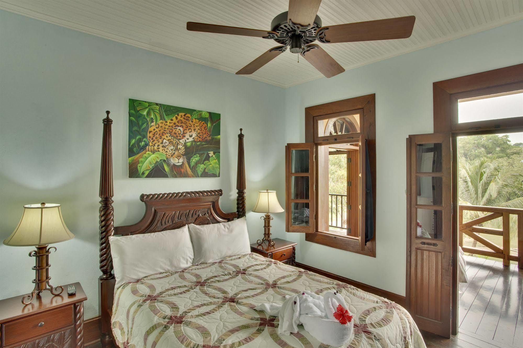 Mahogany Hall Luxury Boutique San Ignacio