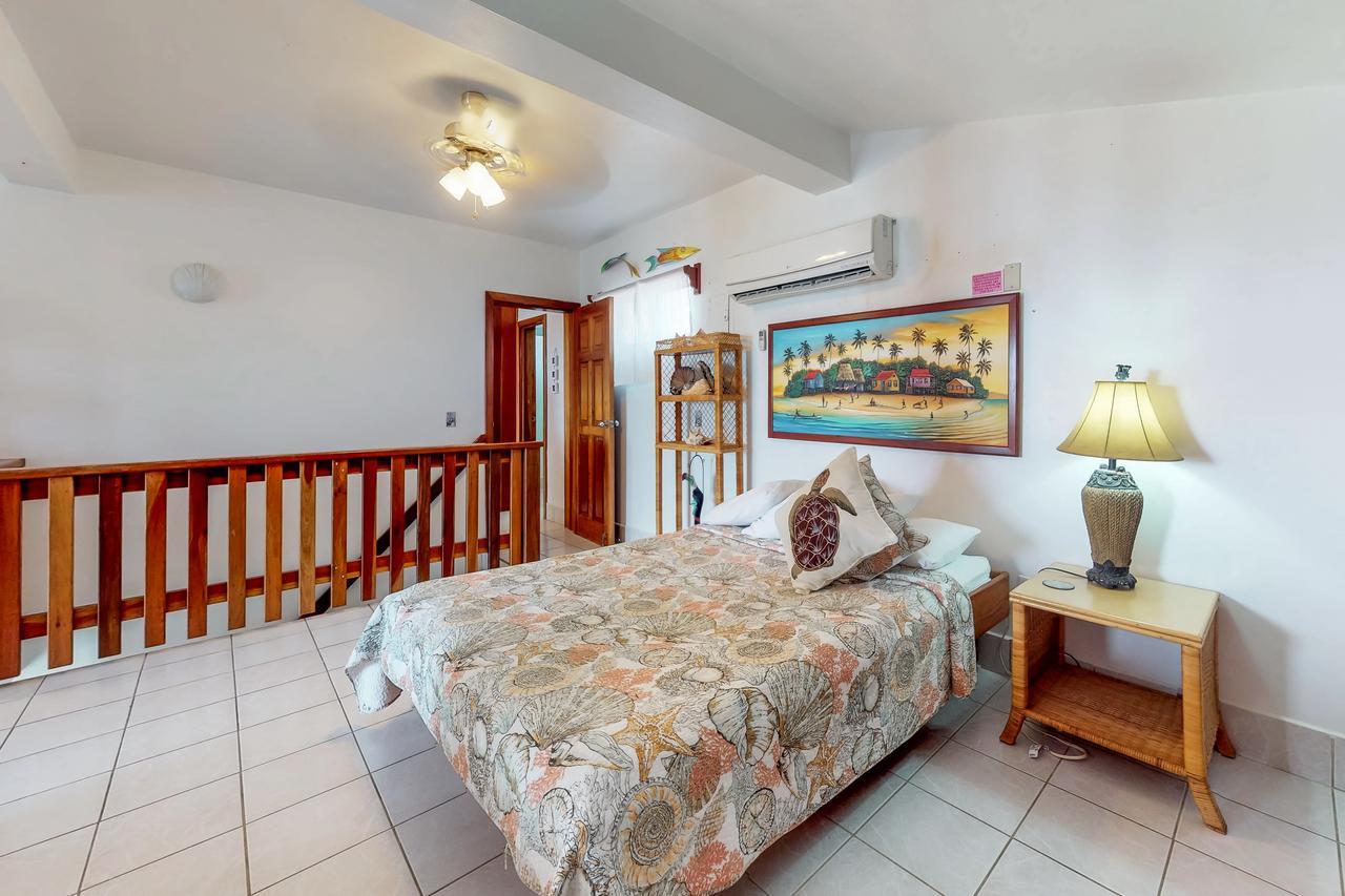 Apartment Palm @ Caribe Island