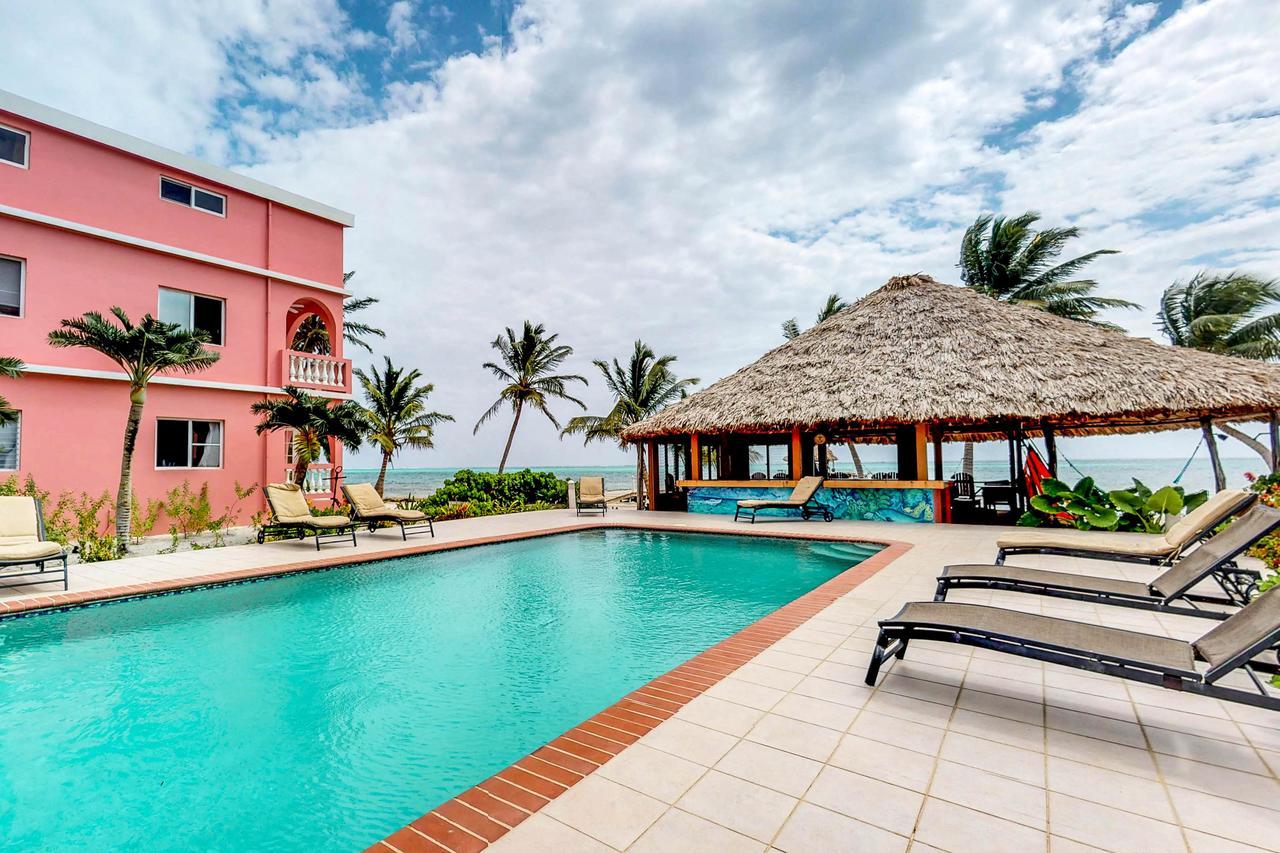 Palm @ Caribe Island