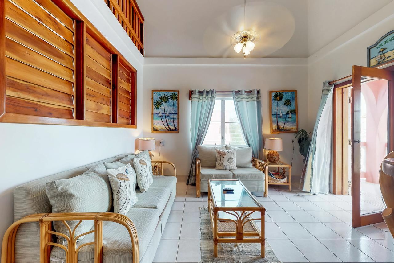 Palm @ Caribe Island Apartment