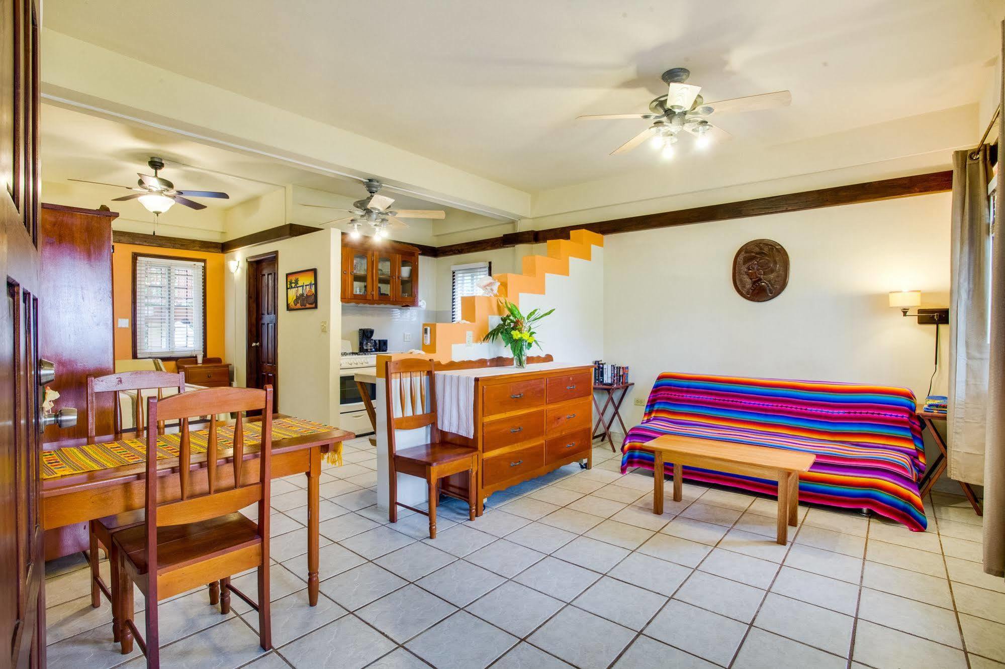 Buttonwood Belize Guest house