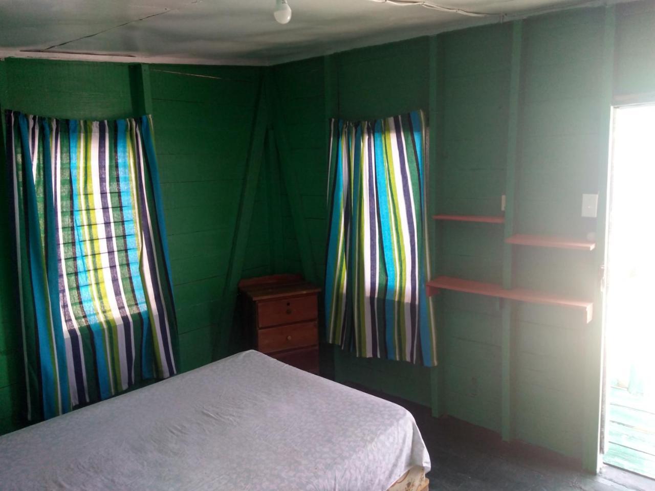 Ignacio's Beach Cabins *