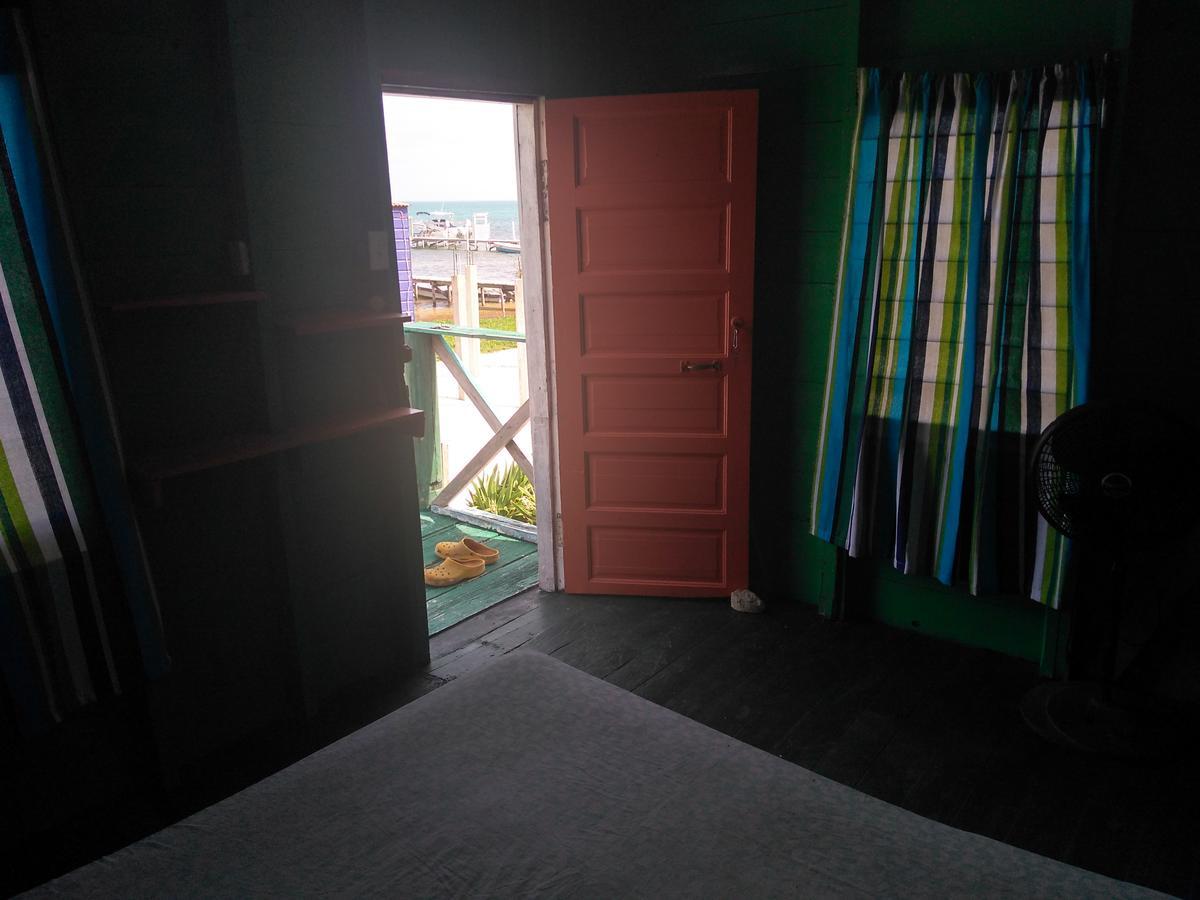 Lodge Ignacio's Beach Cabins *