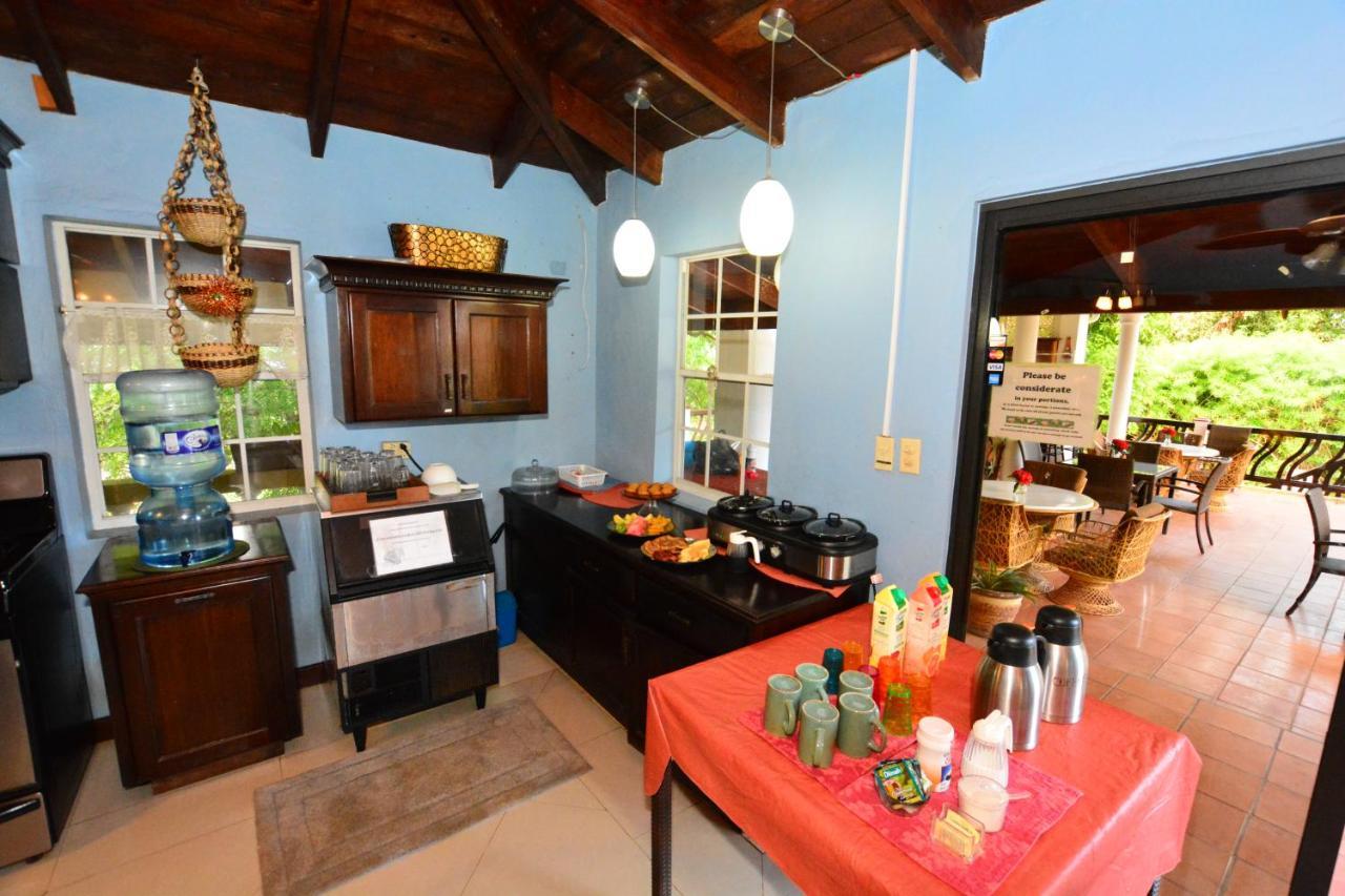 Bed & Breakfast Caribbean Shores