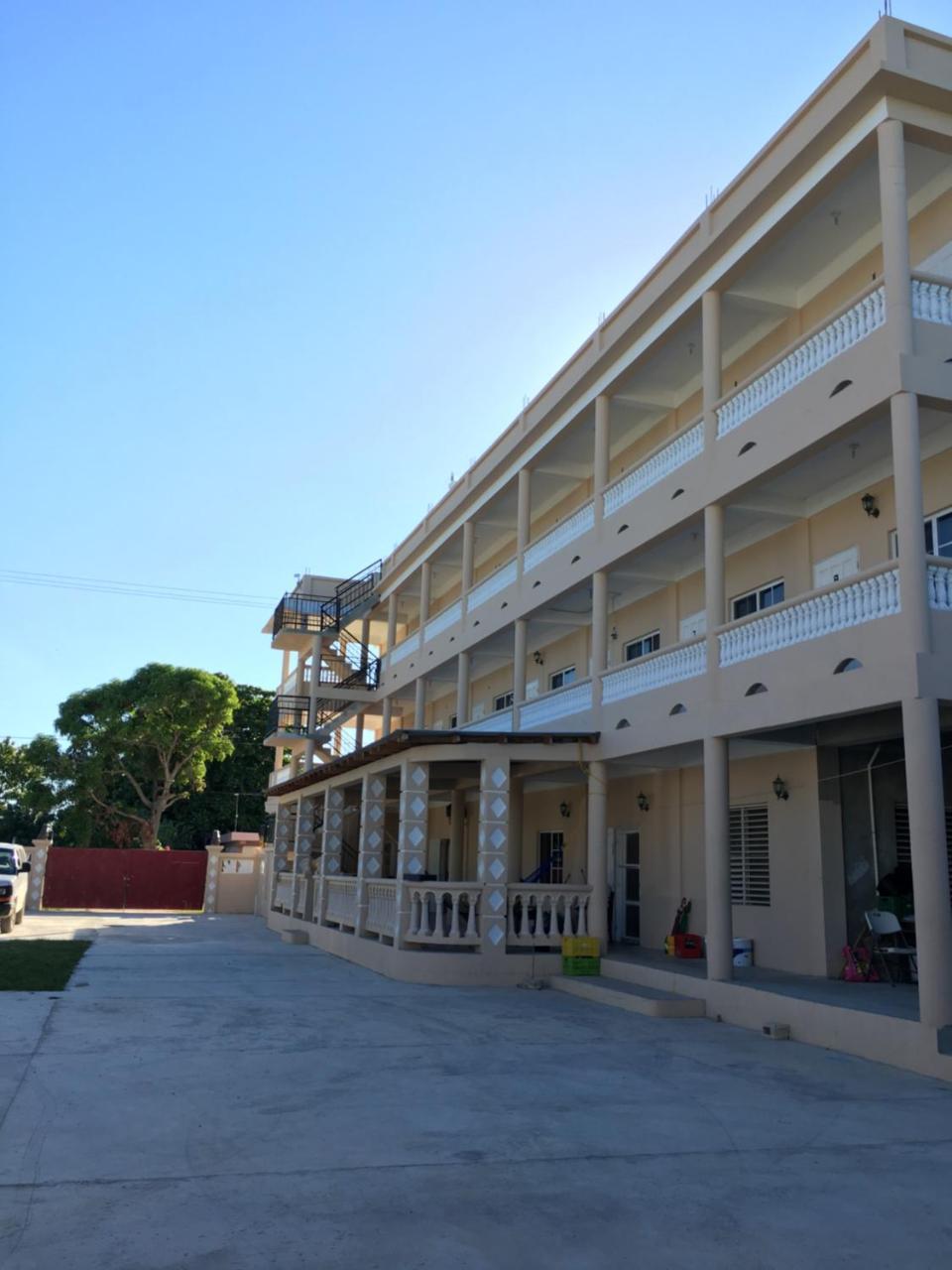 Sarteneja Inn 2*