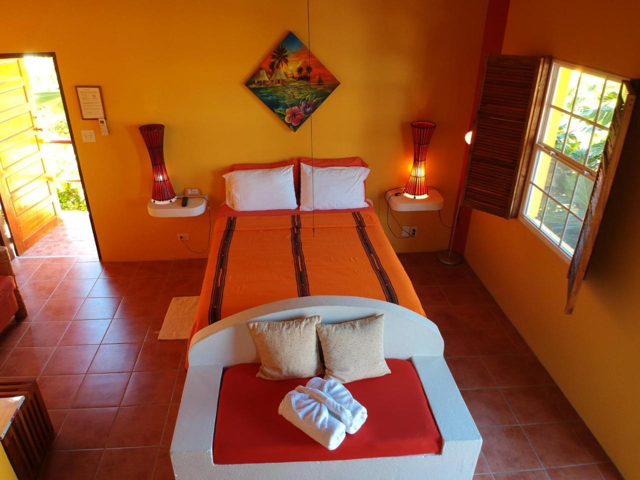 Hotel Seaside Cabanas Caye Caulker