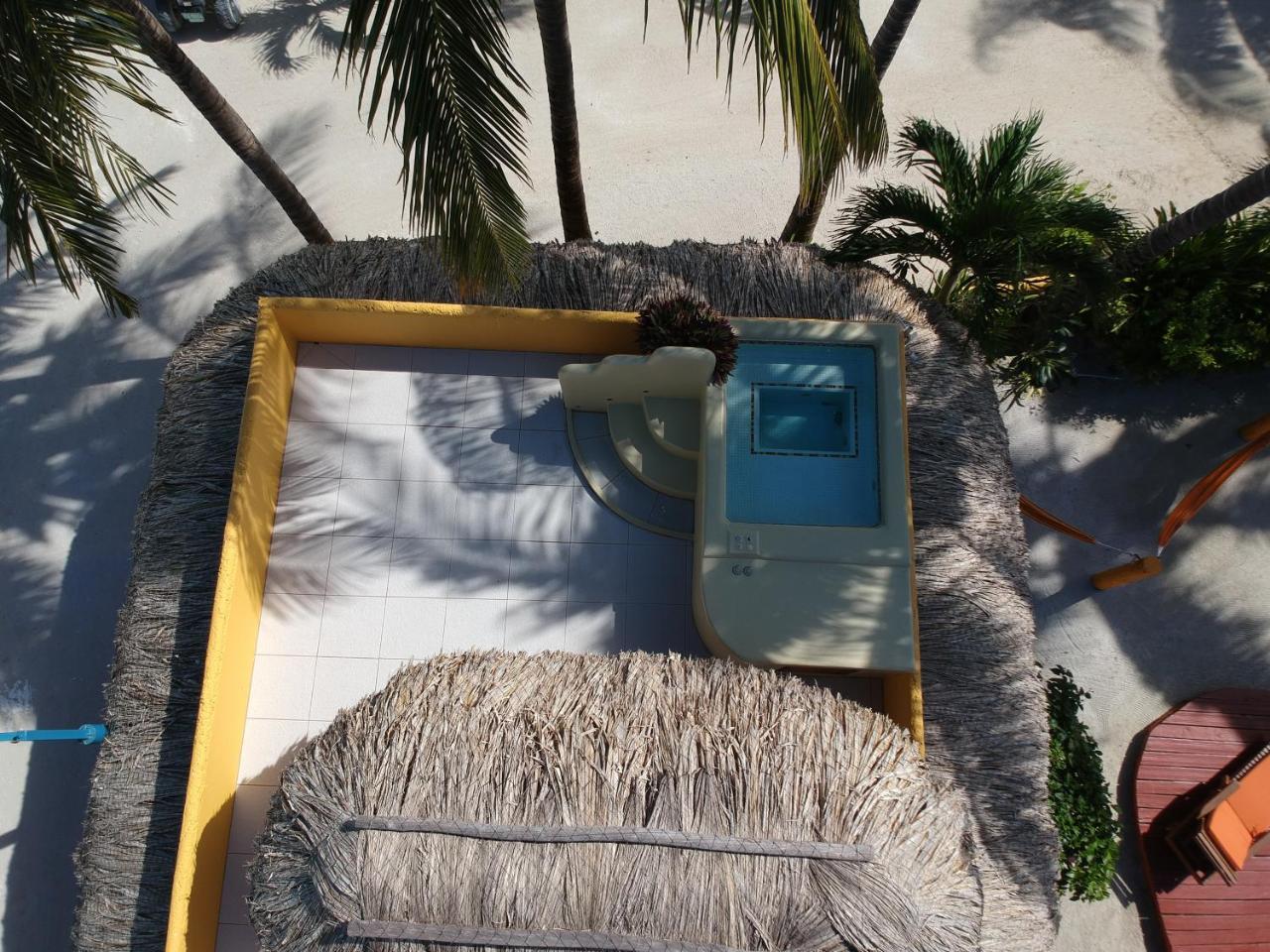 Seaside Cabanas Hotel *