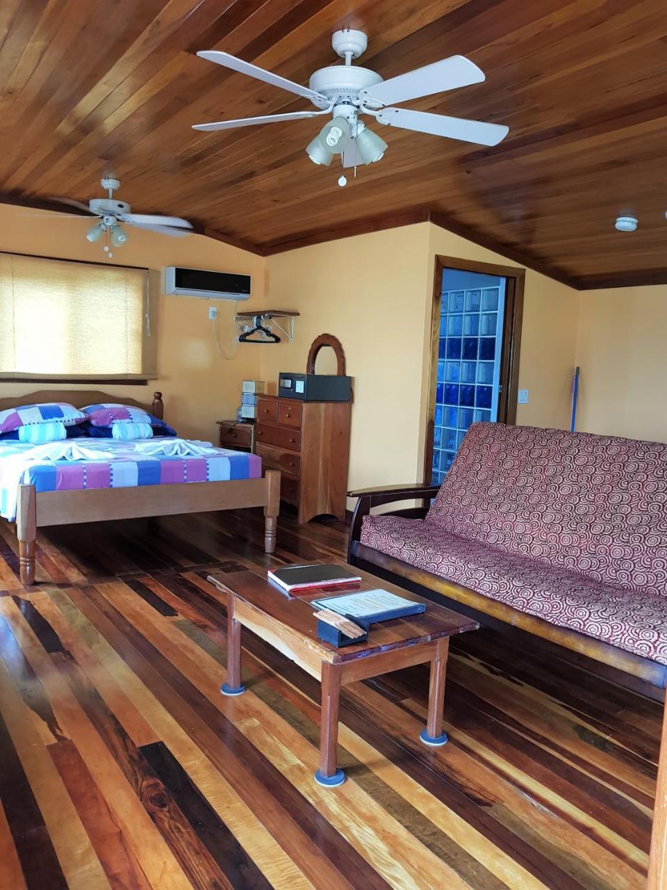 Holiday home Beachside *
