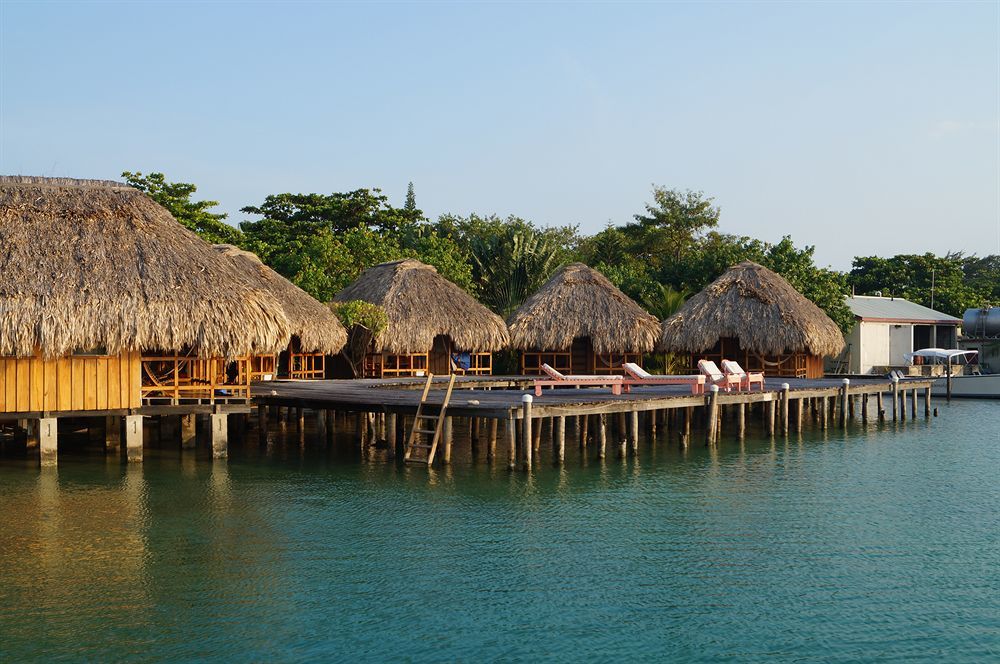 Resort St. George's Caye 3*