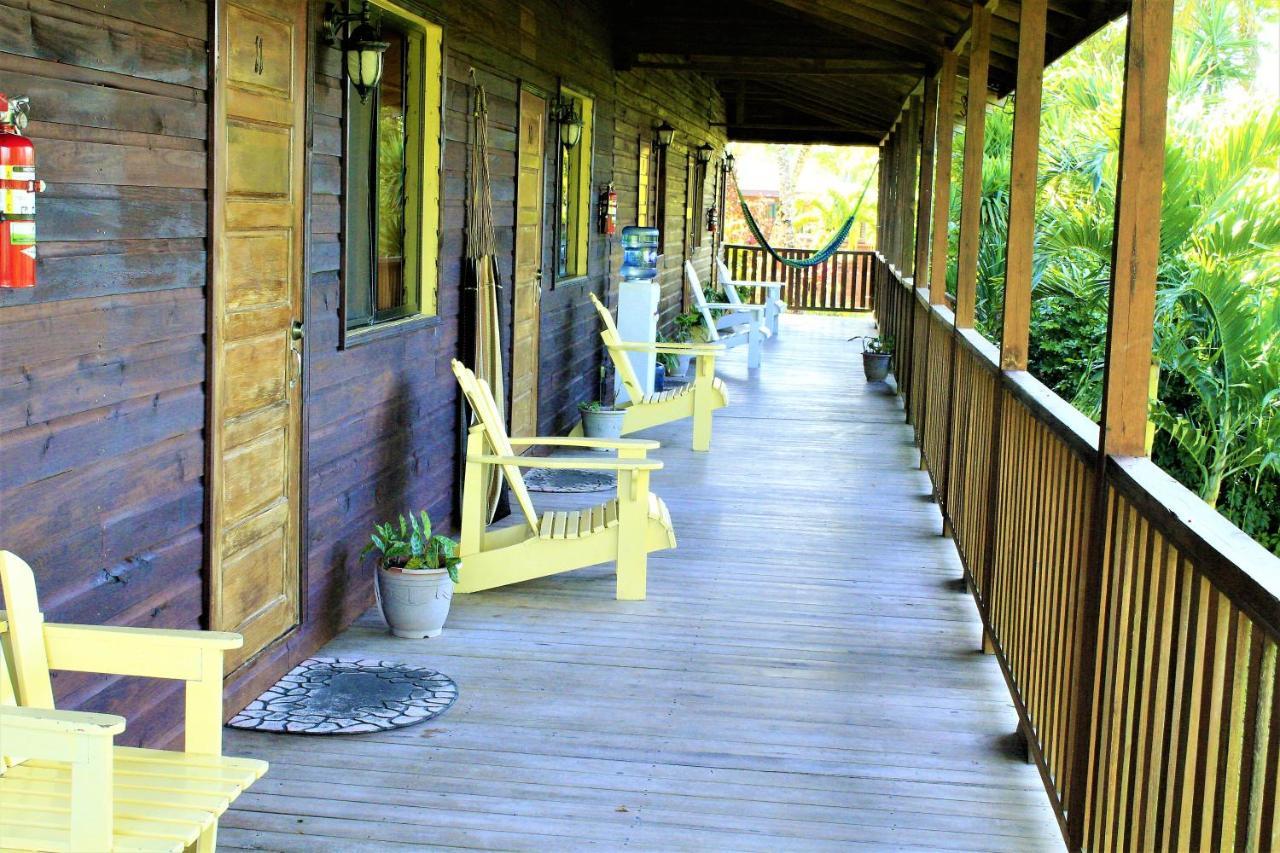 The Log Cab-inn 3*